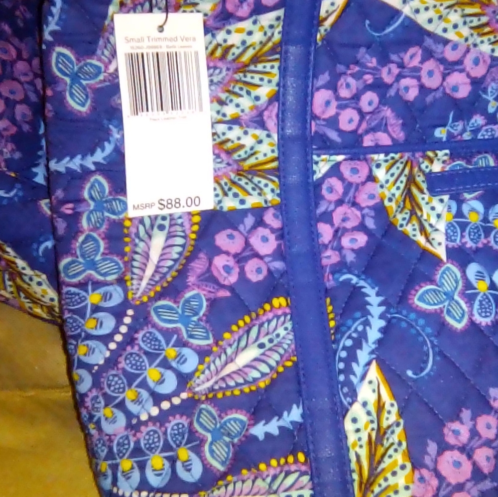 Small trimmed Vera Bradley Bag